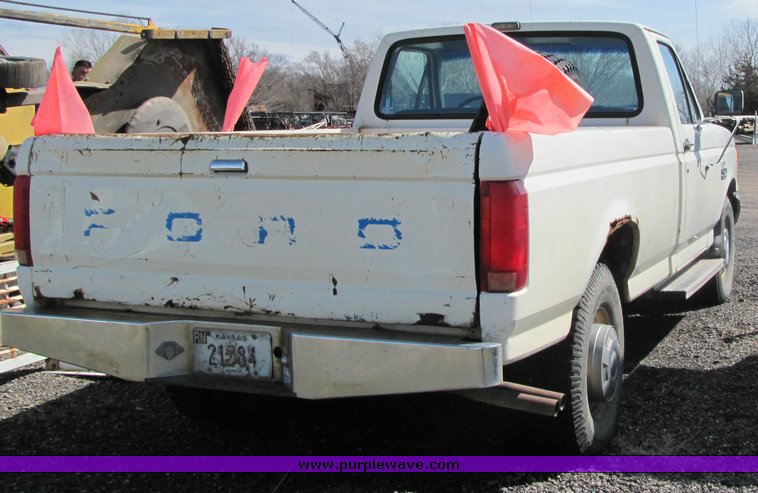 image for item 3312 1991 Ford F250 pickup