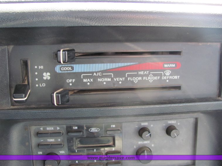 image for item 3312 1991 Ford F250 pickup