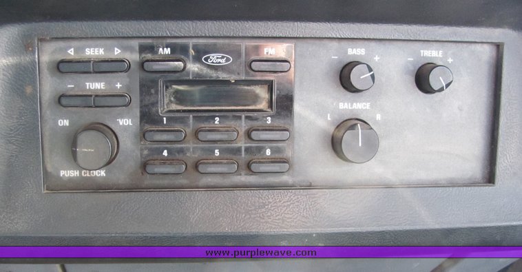 image for item 3312 1991 Ford F250 pickup