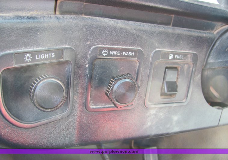 image for item 3312 1991 Ford F250 pickup