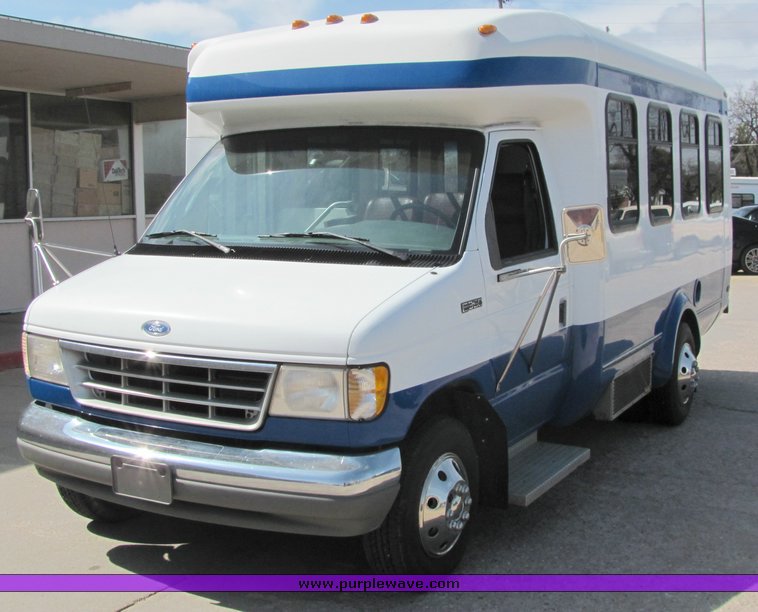 image for item 3313 1996 Ford E350 transit vehicle