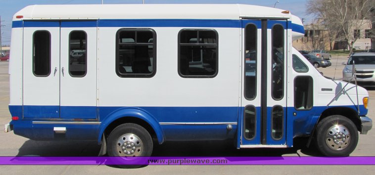 image for item 3313 1996 Ford E350 transit vehicle