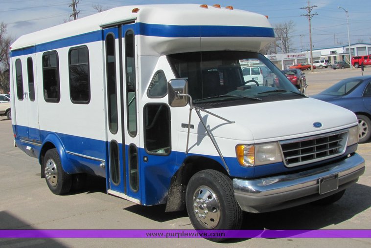 image for item 3313 1996 Ford E350 transit vehicle