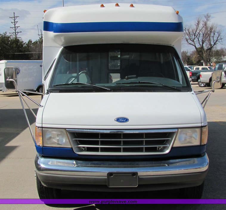 image for item 3313 1996 Ford E350 transit vehicle