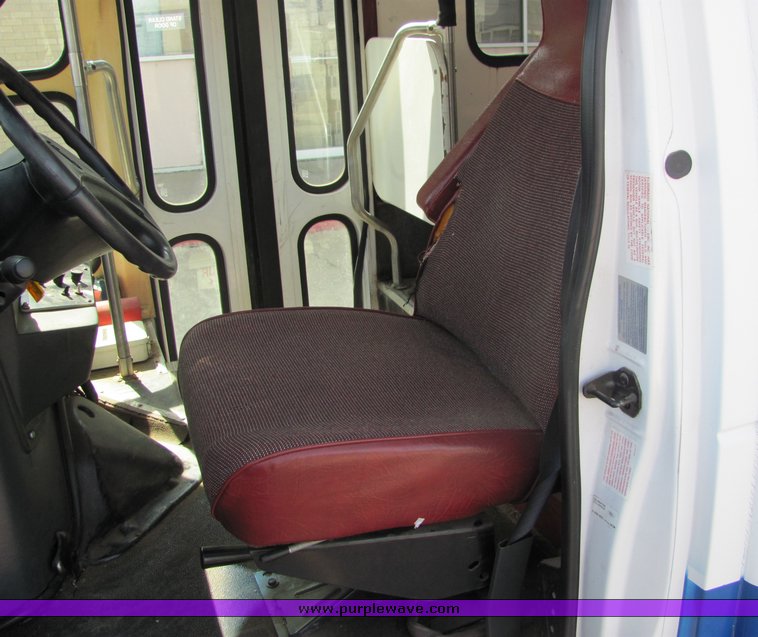 image for item 3313 1996 Ford E350 transit vehicle