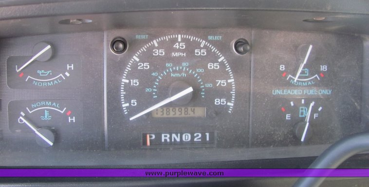 image for item 3313 1996 Ford E350 transit vehicle