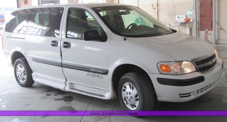 image for item 3314 2002 Chevrolet Venture