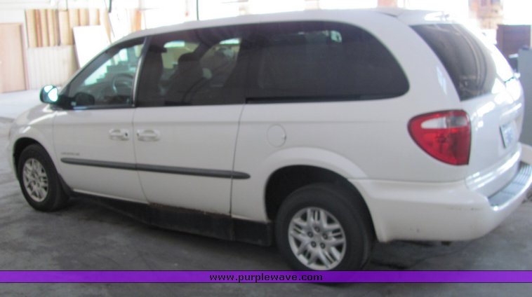 image for item 3315 2001 Dodge Grand Caravan Sport