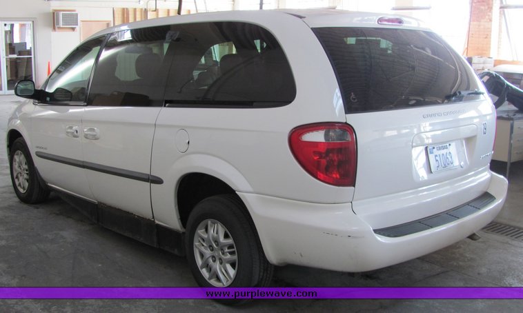 image for item 3315 2001 Dodge Grand Caravan Sport
