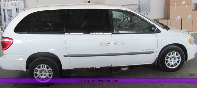 image for item 3315 2001 Dodge Grand Caravan Sport