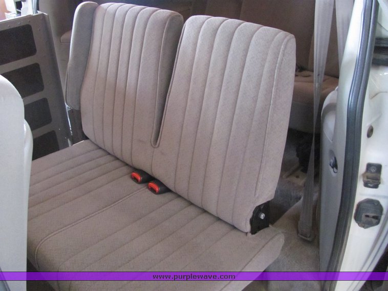 image for item 3315 2001 Dodge Grand Caravan Sport