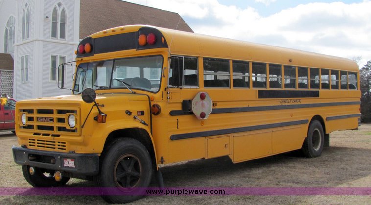 image for item 3365 1984 Ward SS-29 65 passenger school bus