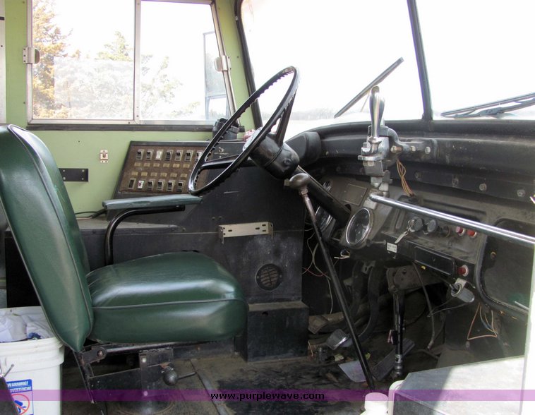 image for item 3365 1984 Ward SS-29 65 passenger school bus