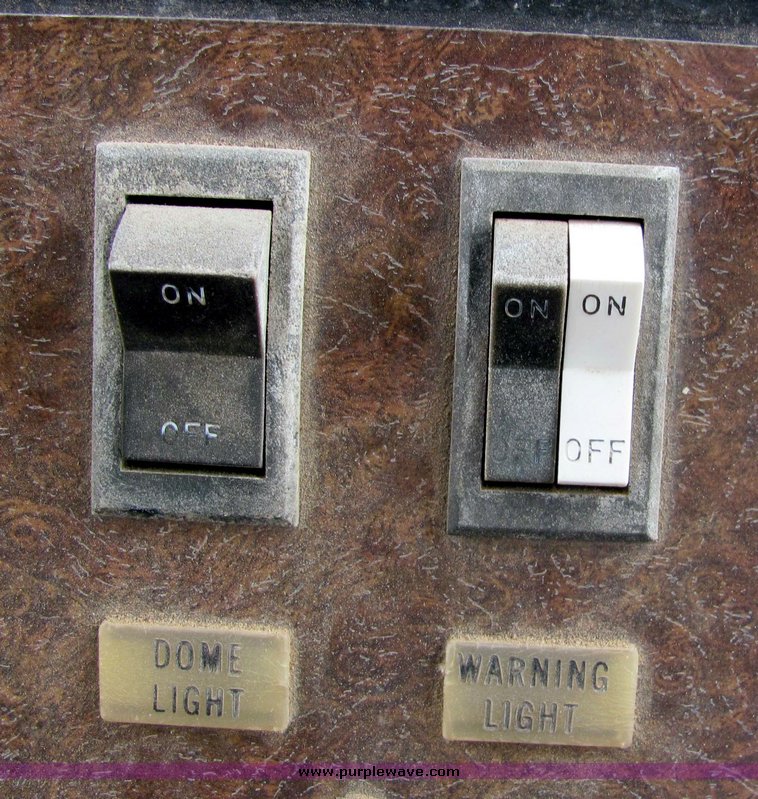 image for item 3365 1984 Ward SS-29 65 passenger school bus