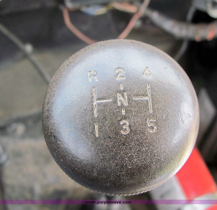 image for item 3365 1984 Ward SS-29 65 passenger school bus