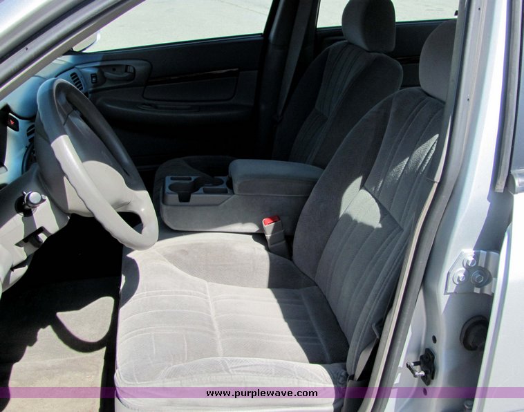 image for item 3378 2001 Chevrolet Impala