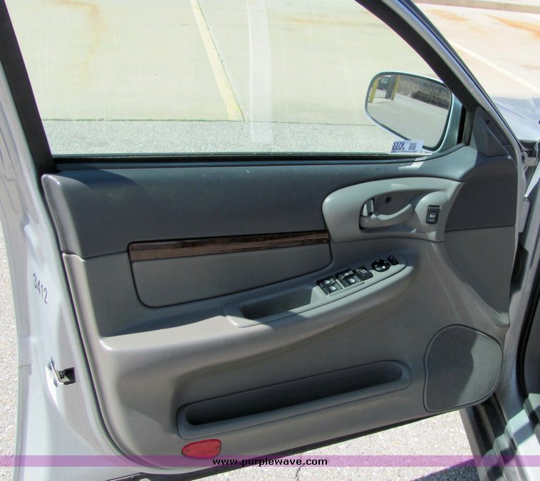 image for item 3378 2001 Chevrolet Impala