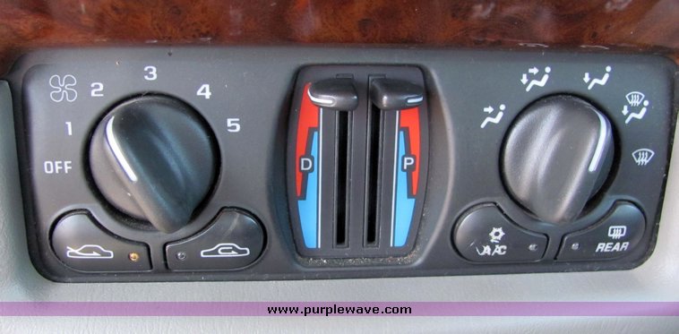 image for item 3379 2002 Chevrolet Impala