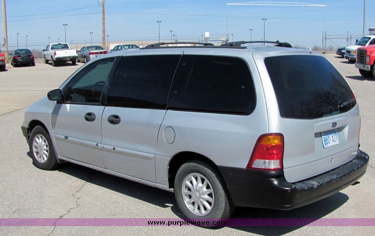 image for item 3380 1999 Ford Windstar LX