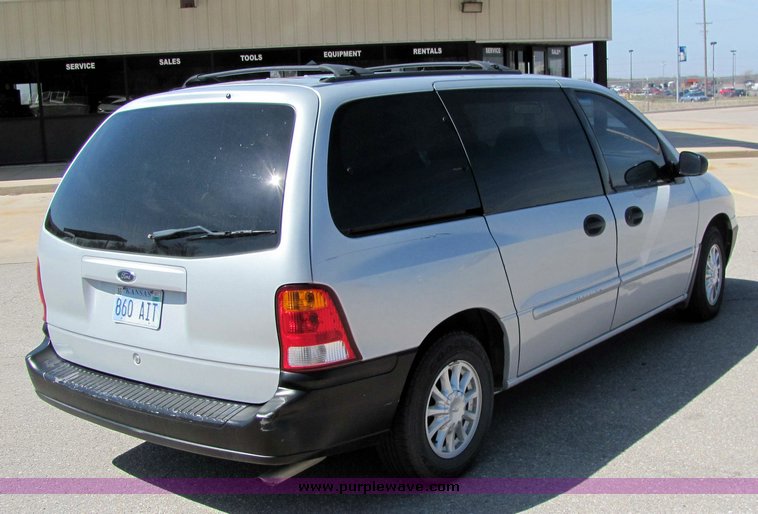 image for item 3380 1999 Ford Windstar LX