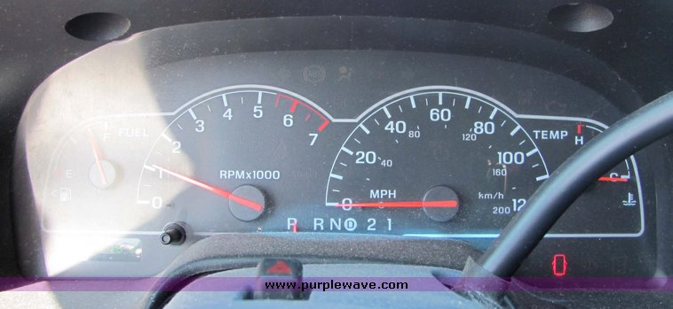 image for item 3380 1999 Ford Windstar LX