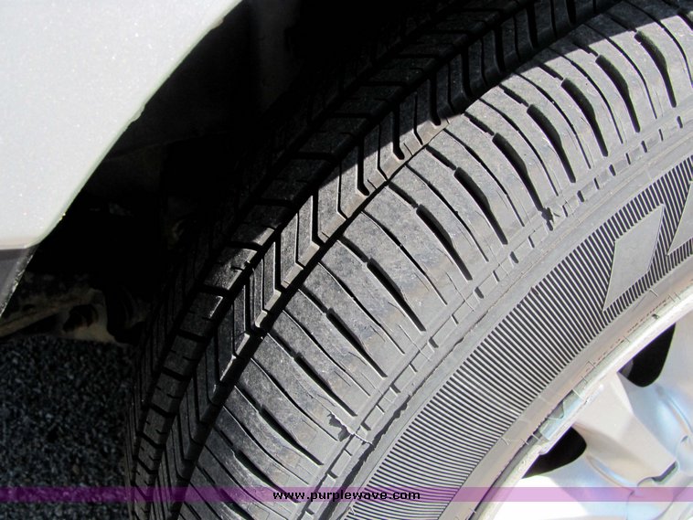 image for item 3380 1999 Ford Windstar LX