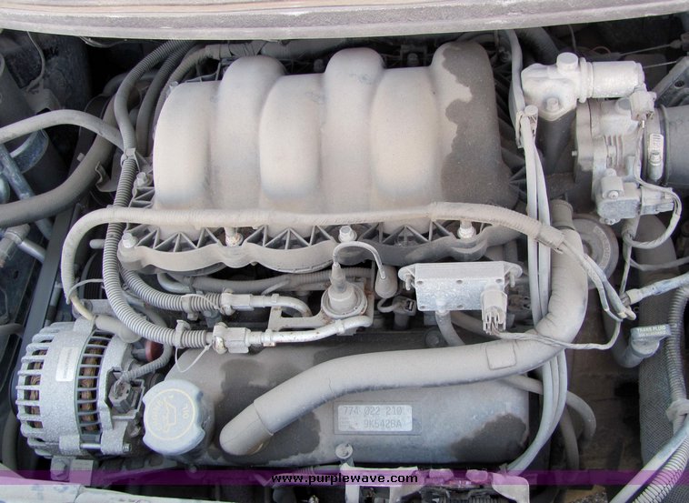 image for item 3380 1999 Ford Windstar LX