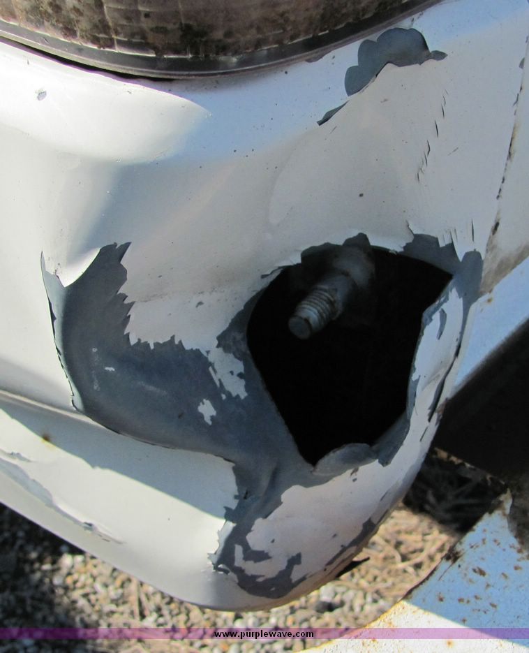 image for item 3425 1989 Ford F-150 pickup