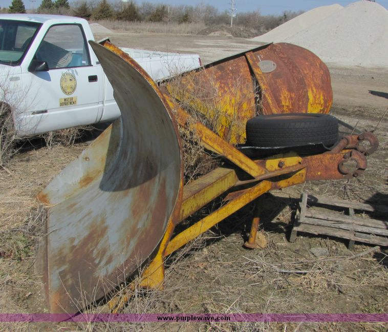 image for item 3428 Wentz V nose plow