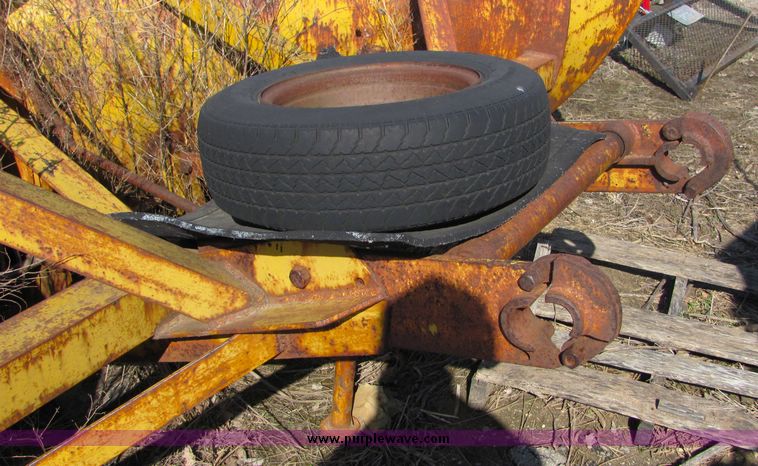 image for item 3428 Wentz V nose plow