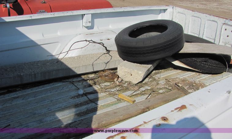 image for item 3429 1989 Chevrolet C1500 pickup