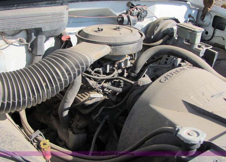 image for item 3429 1989 Chevrolet C1500 pickup