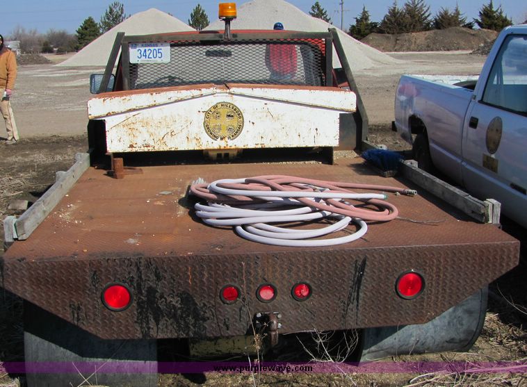 image for item 3430 1979 Ford F-100 pickup