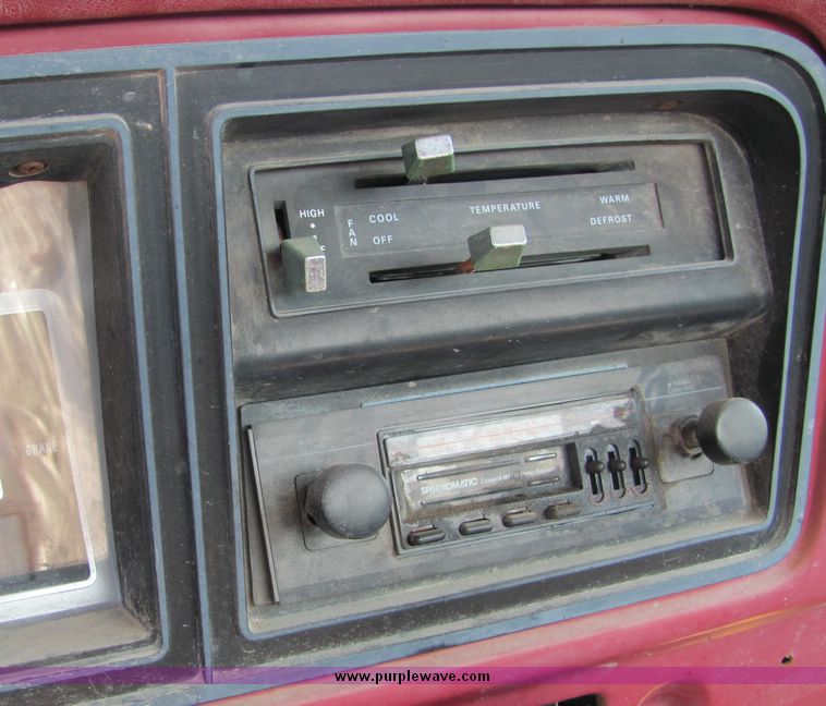 image for item 3430 1979 Ford F-100 pickup