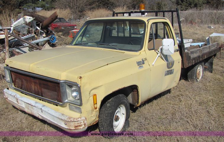 image for item 3431 1978 Chevrolet Custom Deluxe pickup