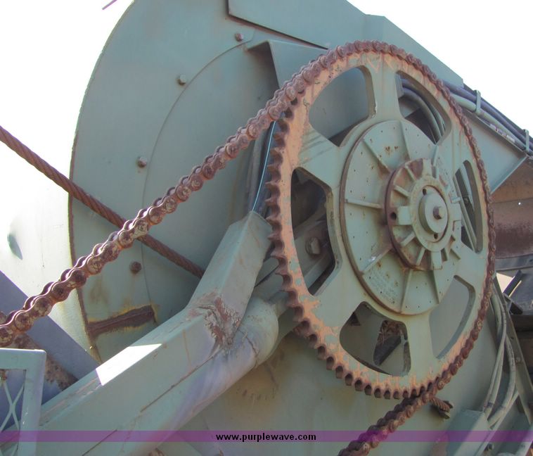 image for item 3433 FN 4262 trenching machine