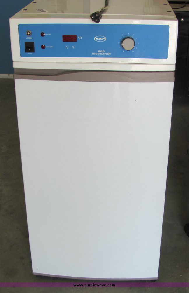 image for item 3434 Hach 206 incubator