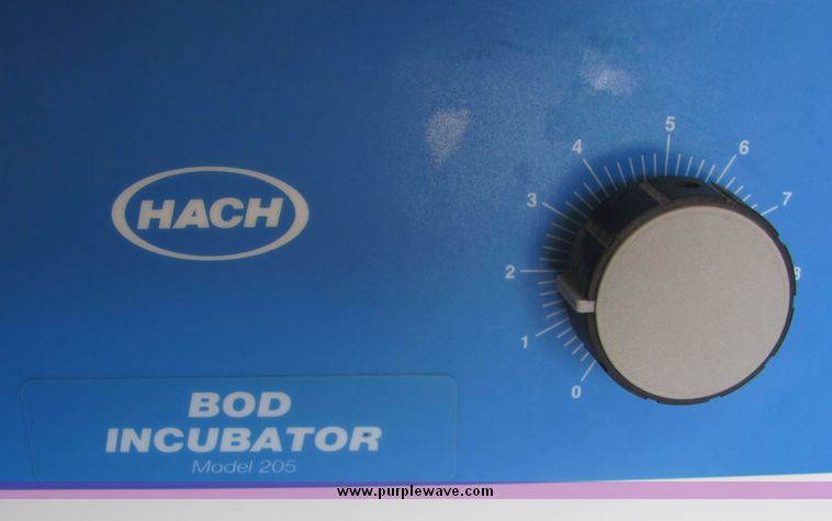 image for item 3434 Hach 206 incubator