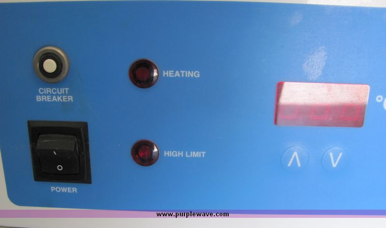 image for item 3434 Hach 206 incubator