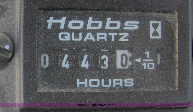 image for item 3448 1985 GMC C6500 C7D042 auger truck