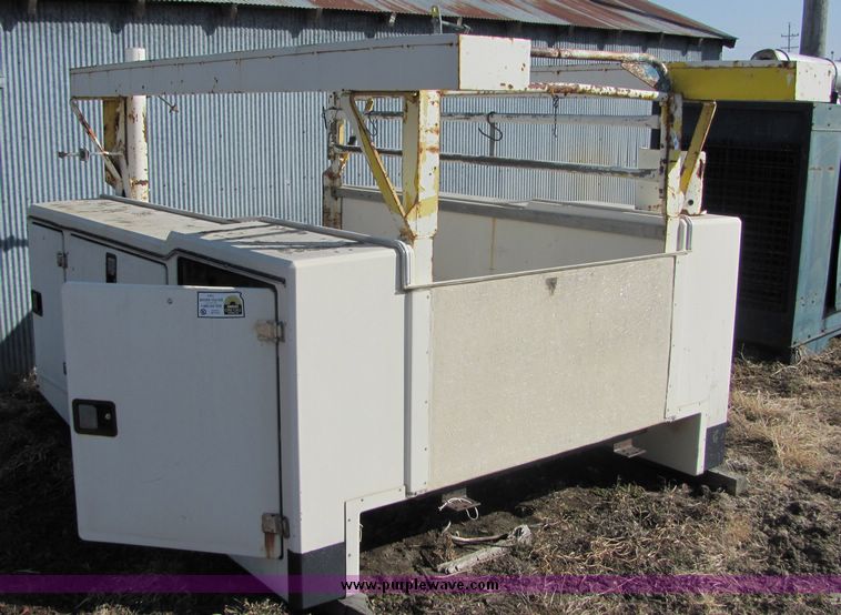 image for item 3460 Causco fiberglass service bed