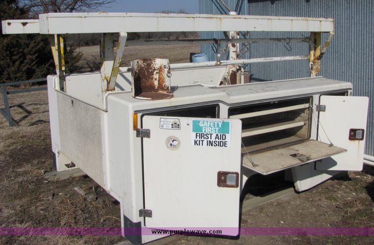 image for item 3460 Causco fiberglass service bed