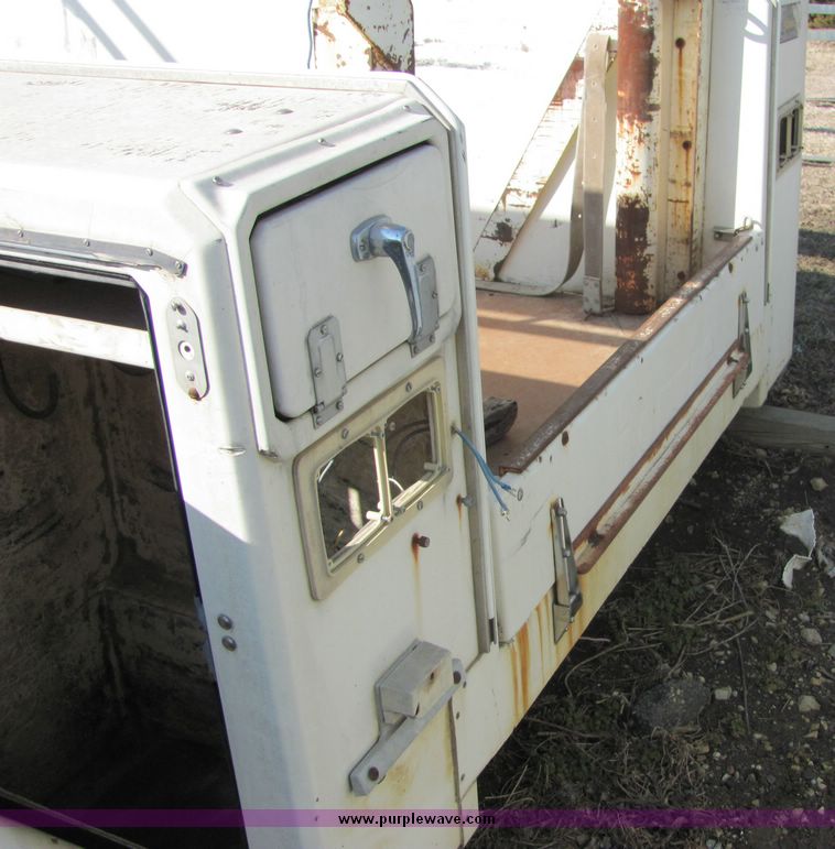 image for item 3460 Causco fiberglass service bed