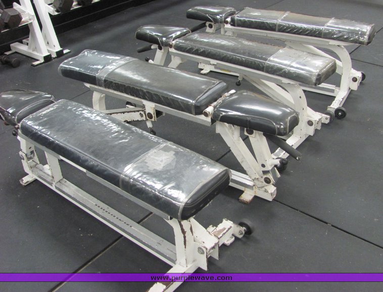 image for item 3484 Flat and incline portable benches