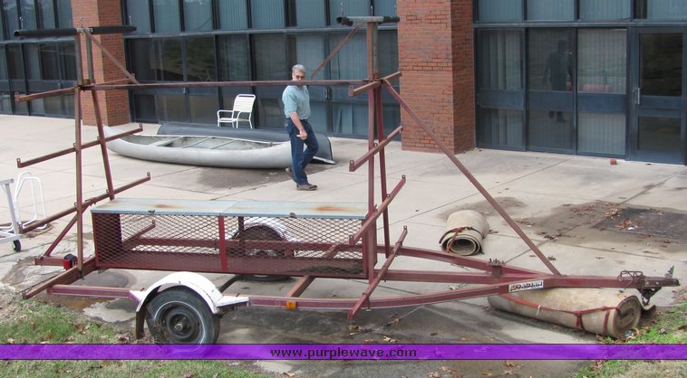 image for item 3493 Sagian canoe trailer