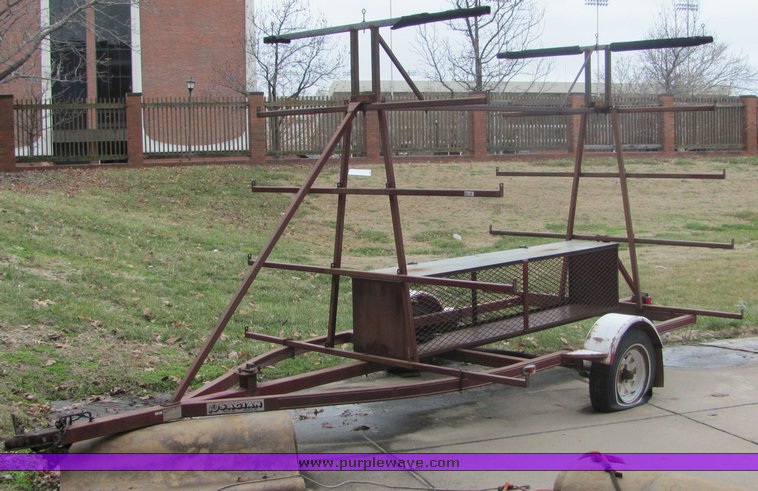 image for item 3493 Sagian canoe trailer