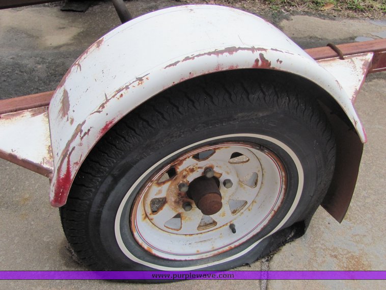 image for item 3493 Sagian canoe trailer