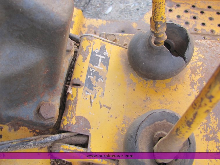 image for item 3495 1976 John Deere W-9 tractor