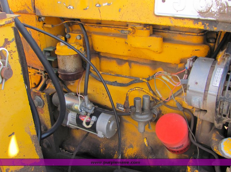 image for item 3495 1976 John Deere W-9 tractor