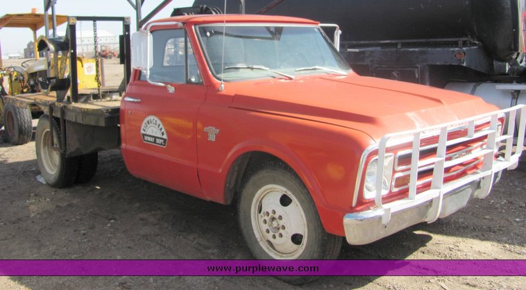 image for item 3496 1967 Chevrolet C 30